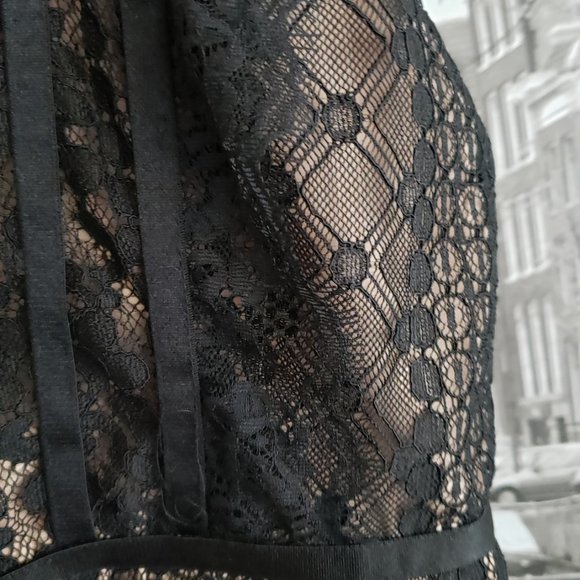 NWOT GUESS lace romper Sz 2 - Picture 5 of 7